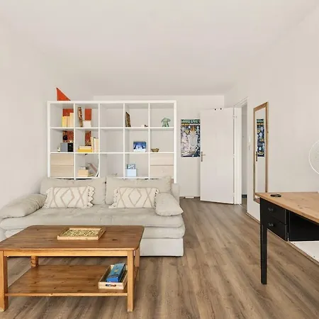 With Balcony & Parking - Downtown * Bordeaux