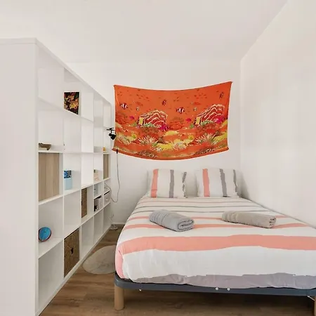 With Balcony & Parking - Downtown Bordeaux